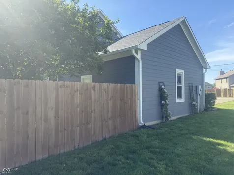 809 W Pearl Street Trafalgar IN 46181