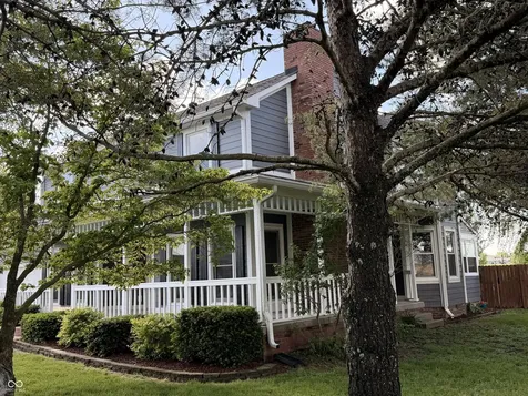 809 W Pearl Street Trafalgar IN 46181
