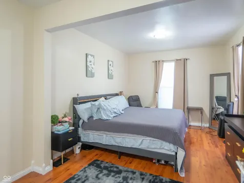 3718 W 10th Street Indianapolis IN 46222