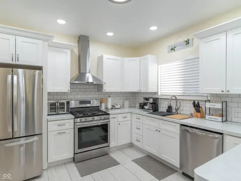 3718 W 10th Street Indianapolis IN 46222