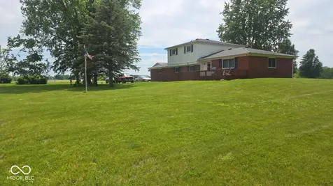 10640 N County Road 250 E Roachdale IN 46172
