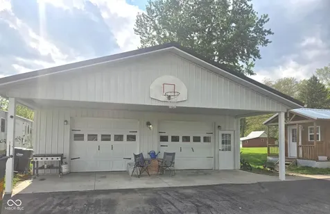 10640 N County Road 250 E Roachdale IN 46172