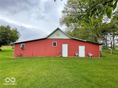 10640 N County Road 250 E Roachdale IN 46172