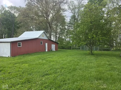 10640 N County Road 250 E Roachdale IN 46172