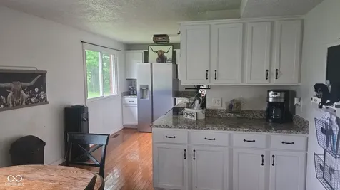 10640 N County Road 250 E Roachdale IN 46172