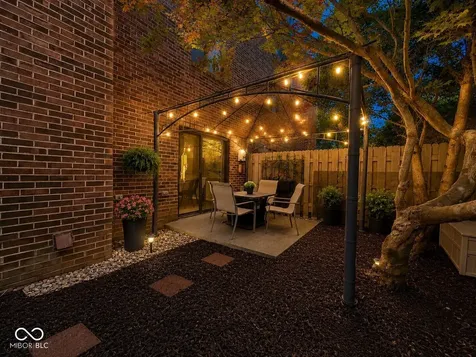 346 E Saint Clair Street Indianapolis IN 46202