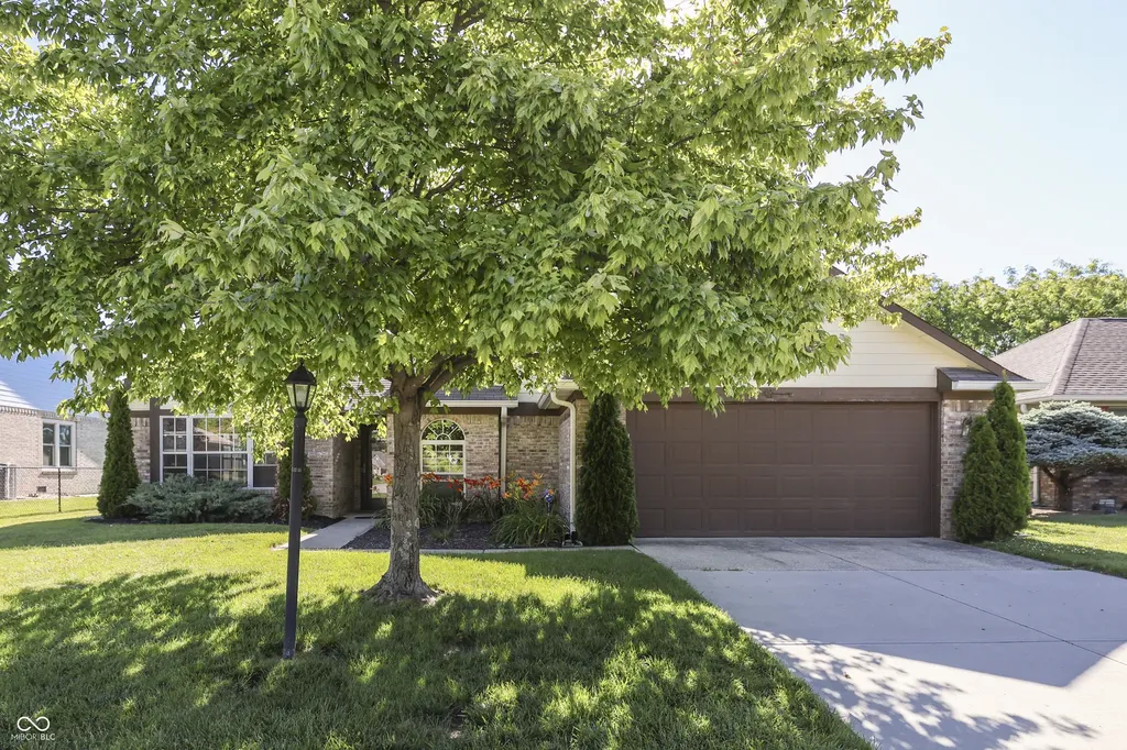7711 Germander Lane Indianapolis IN 46237