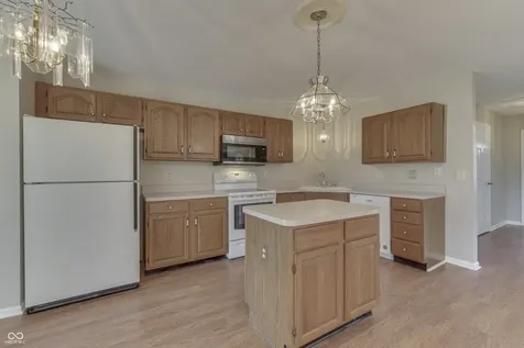 7711 Germander Lane Indianapolis IN 46237