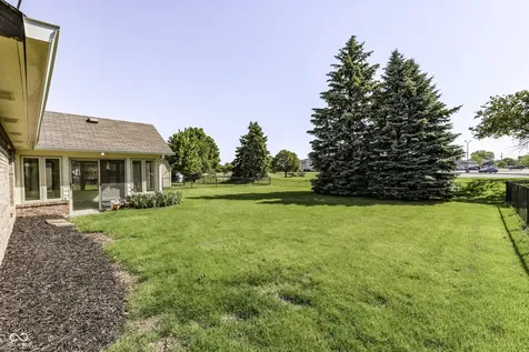 7711 Germander Lane Indianapolis IN 46237