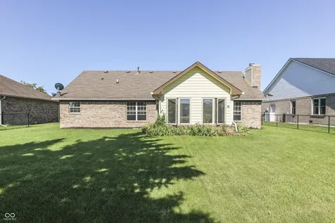 7711 Germander Lane Indianapolis IN 46237