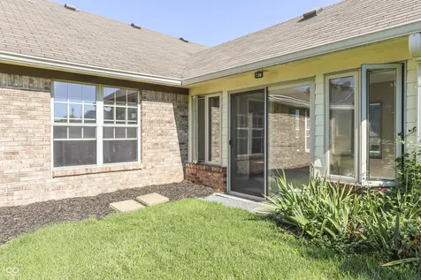7711 Germander Lane Indianapolis IN 46237