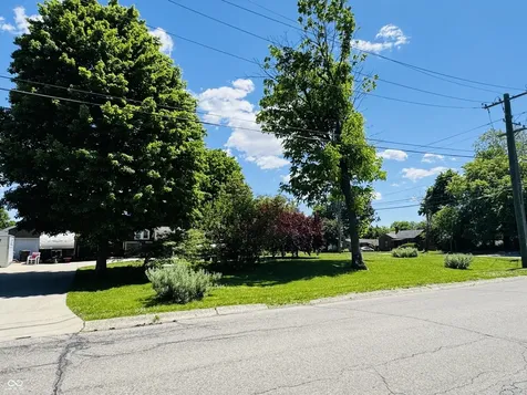 2722 17th Street Columbus IN 47201