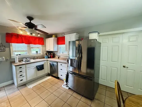 2722 17th Street Columbus IN 47201