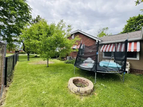 2722 17th Street Columbus IN 47201
