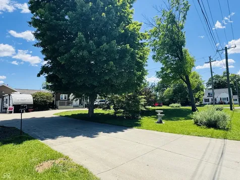 2722 17th Street Columbus IN 47201