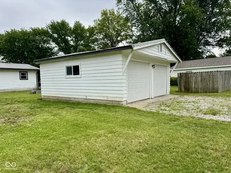 5066 Adkins Street Columbus IN 47201