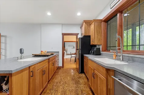 883 S 800 W Indianapolis IN 46239