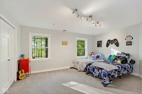 883 S 800 W Indianapolis IN 46239