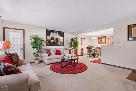 1763 Wellesley Lane Indianapolis IN 46219