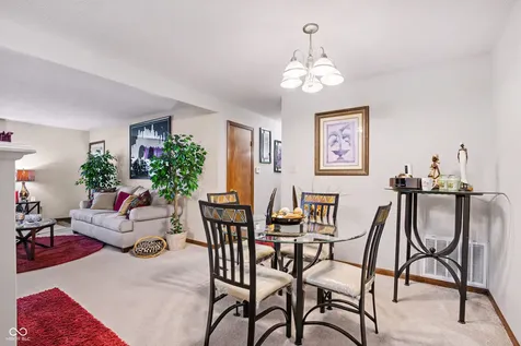 1763 Wellesley Lane Indianapolis IN 46219