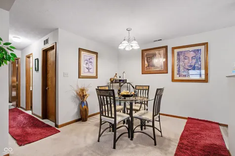 1763 Wellesley Lane Indianapolis IN 46219