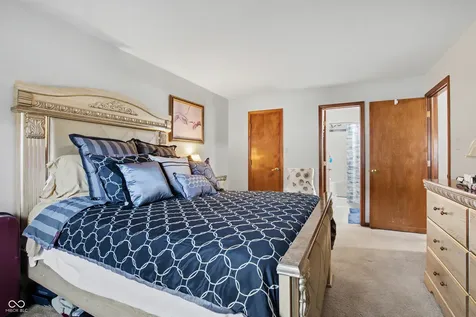 1763 Wellesley Lane Indianapolis IN 46219