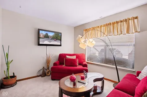 1763 Wellesley Lane Indianapolis IN 46219