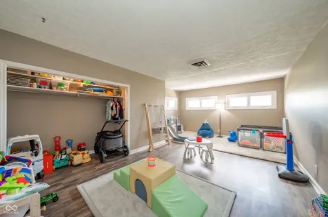 2513 W 300 S Shelbyville IN 46176