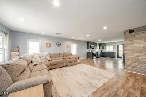 2513 W 300 S Shelbyville IN 46176