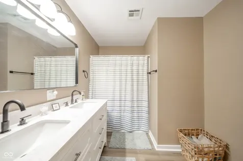 2513 W 300 S Shelbyville IN 46176