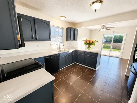 5425 Powder River Court Indianapolis IN 46221