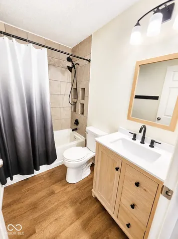 5425 Powder River Court Indianapolis IN 46221