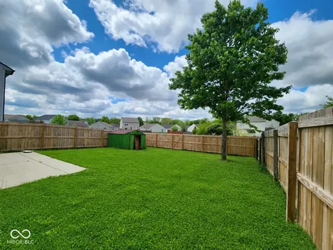 5425 Powder River Court Indianapolis IN 46221