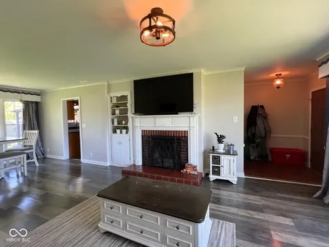 2071 S 600 W New Palestine IN 46163