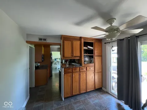 2071 S 600 W New Palestine IN 46163