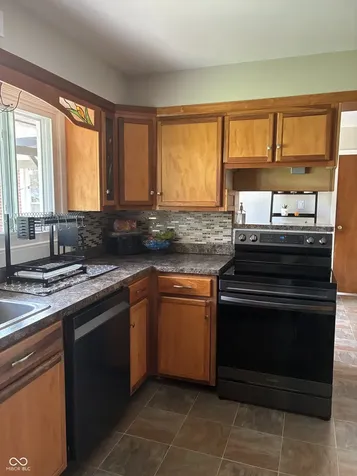 2071 S 600 W New Palestine IN 46163
