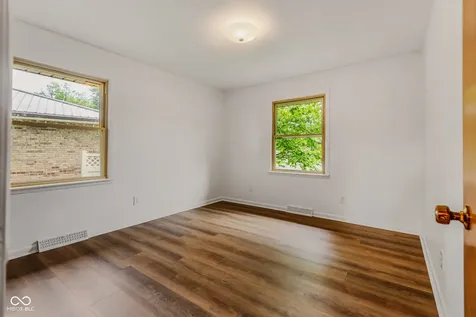 4515 W Mission Court Columbus IN 47203