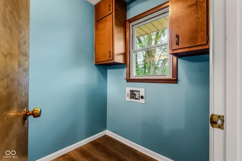 4515 W Mission Court Columbus IN 47203