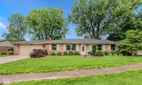 4515 W Mission Court Columbus IN 47203