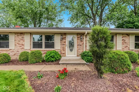 4515 W Mission Court Columbus IN 47203