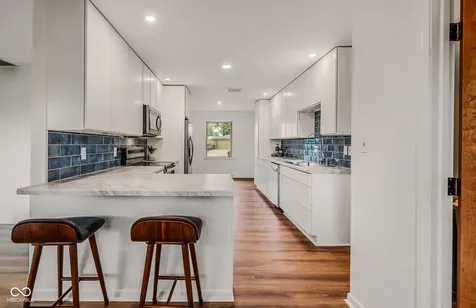 4515 W Mission Court Columbus IN 47203