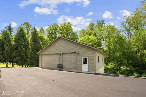 1068 S Turnbow Drive Rockville IN 47872