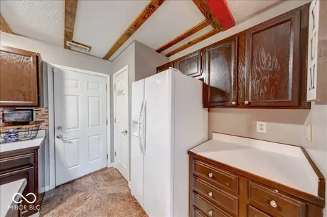 5037 Seerley Creek Road Indianapolis IN 46241
