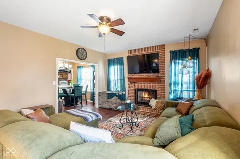 873 Queensgate Drive Greenwood IN 46143