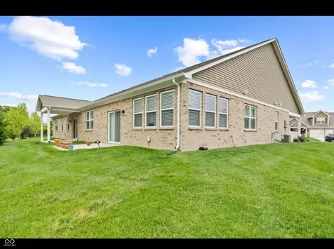 9073 Lieven Street Avon IN 46234
