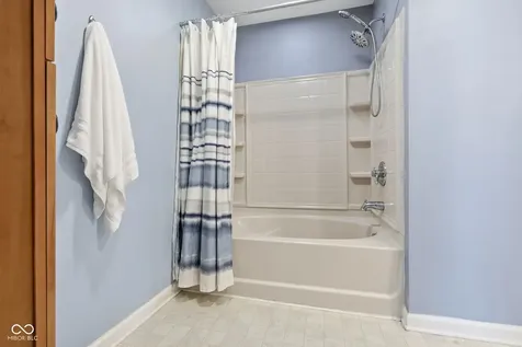 9139 N Park Avenue Indianapolis IN 46240
