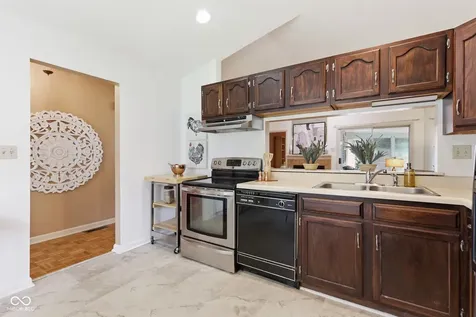 9139 N Park Avenue Indianapolis IN 46240