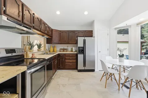9139 N Park Avenue Indianapolis IN 46240