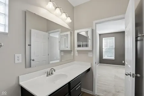 7068 Summer Oak Drive Noblesville IN 46062
