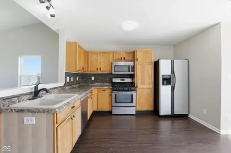 952 Pine Ridge Way Brownsburg IN 46112